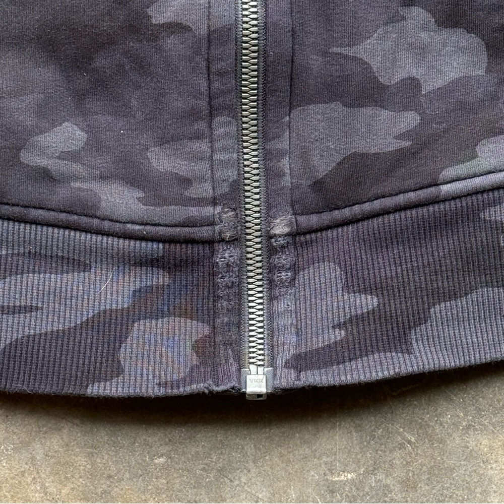 Lululemon Scuba Full-Zip Hoodie - Camouflage - Picture 4 of 10